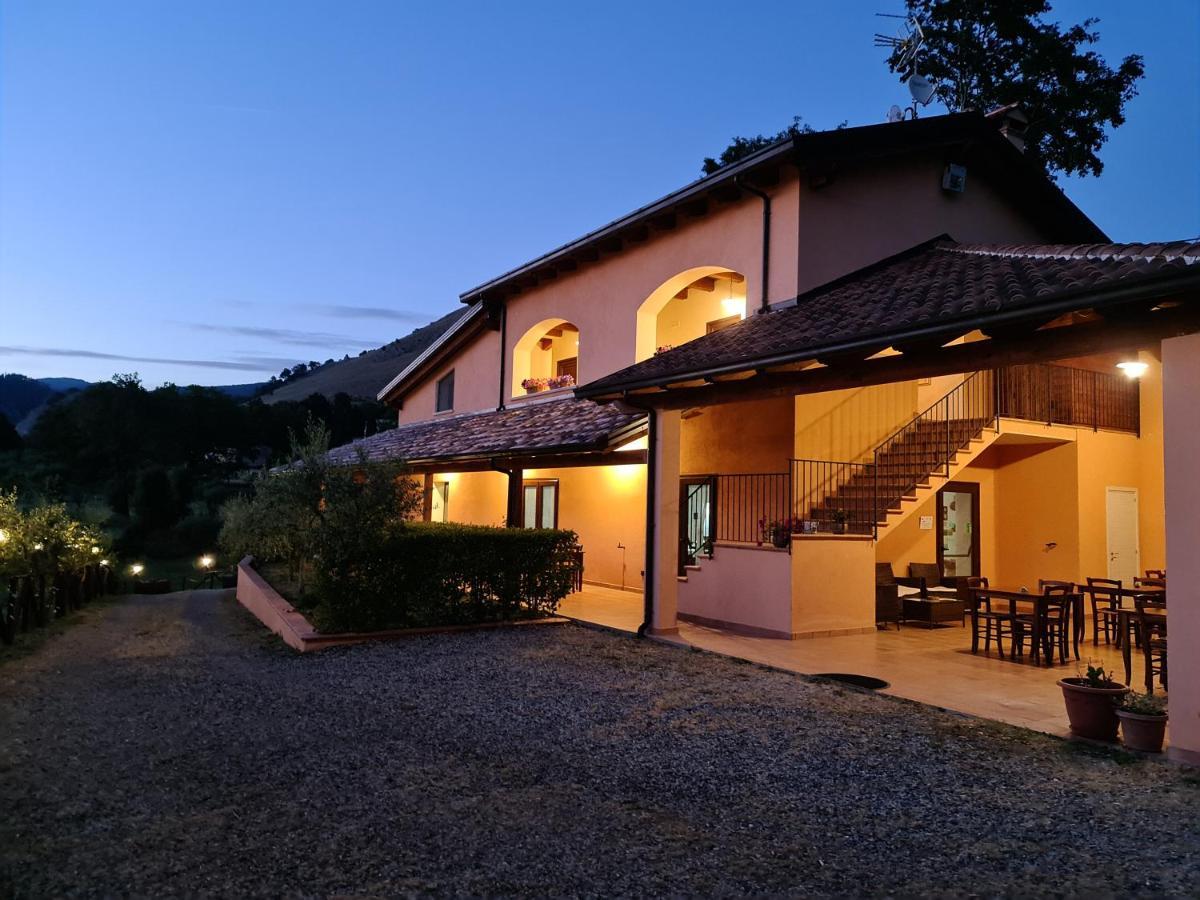 Agriturismo L'Ulivo بادولا المظهر الخارجي الصورة