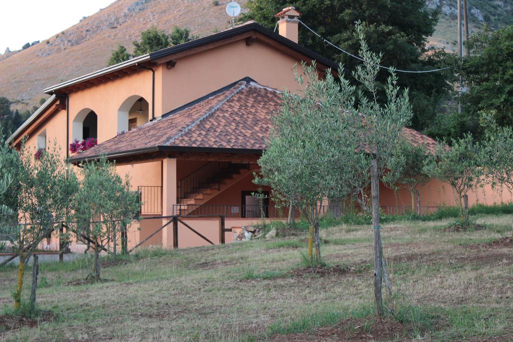Agriturismo L'Ulivo بادولا المظهر الخارجي الصورة