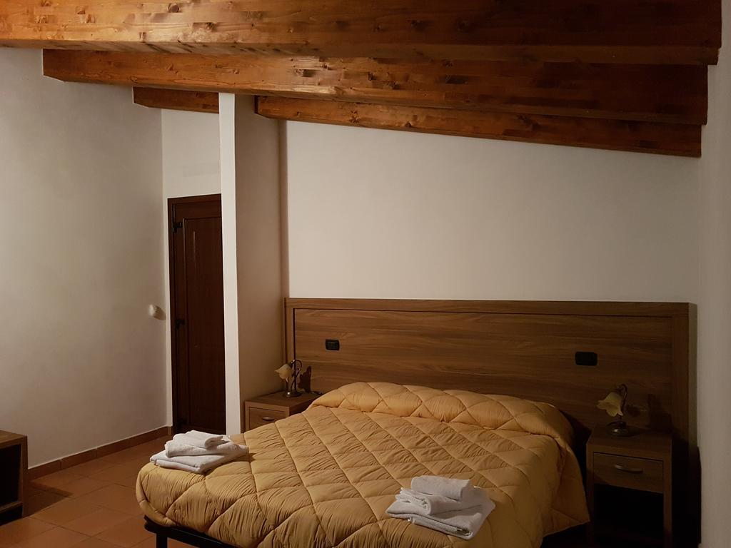 Agriturismo L'Ulivo بادولا المظهر الخارجي الصورة