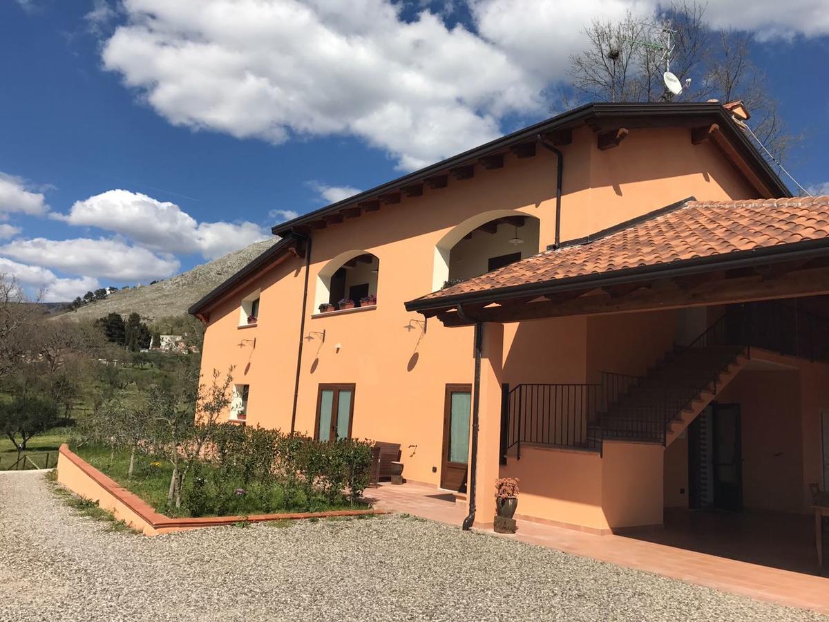 Agriturismo L'Ulivo بادولا المظهر الخارجي الصورة